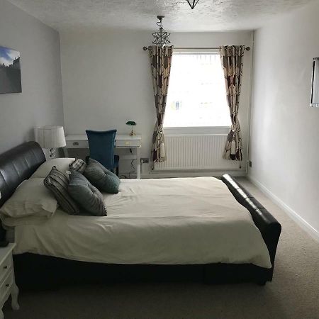 Valley View / Gwel Y Cwm Villa Ammanford Esterno foto