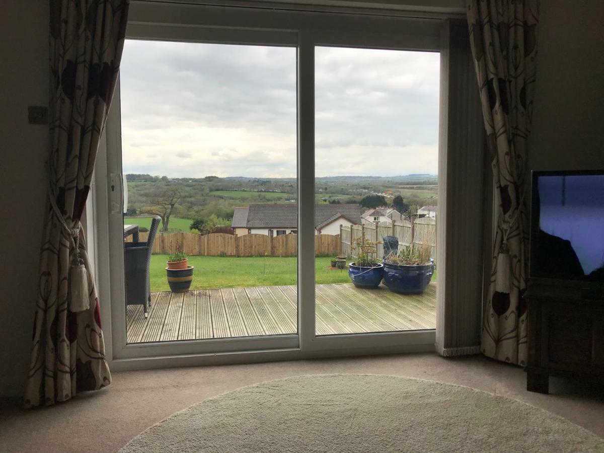Valley View / Gwel Y Cwm Villa Ammanford Esterno foto
