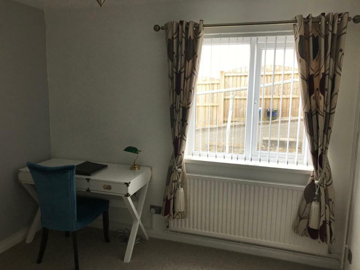 Valley View / Gwel Y Cwm Villa Ammanford Esterno foto